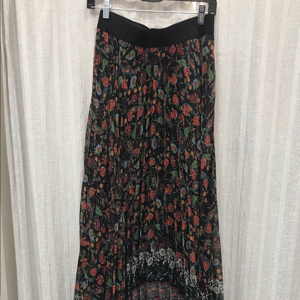 Alice & Olivia size 4, black pattern, skirt